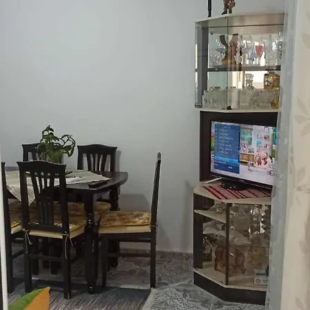 דירה Altin Sefi בראט